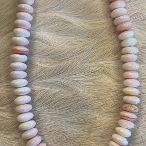 Elegant Pink and White Pink Conch Necklace